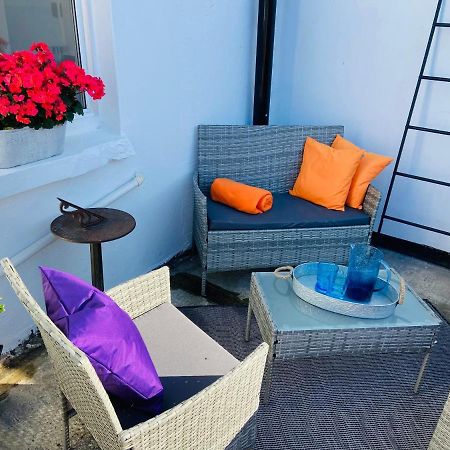 Funky Cozy Cottage With Outside Space Eastbourne Ngoại thất bức ảnh