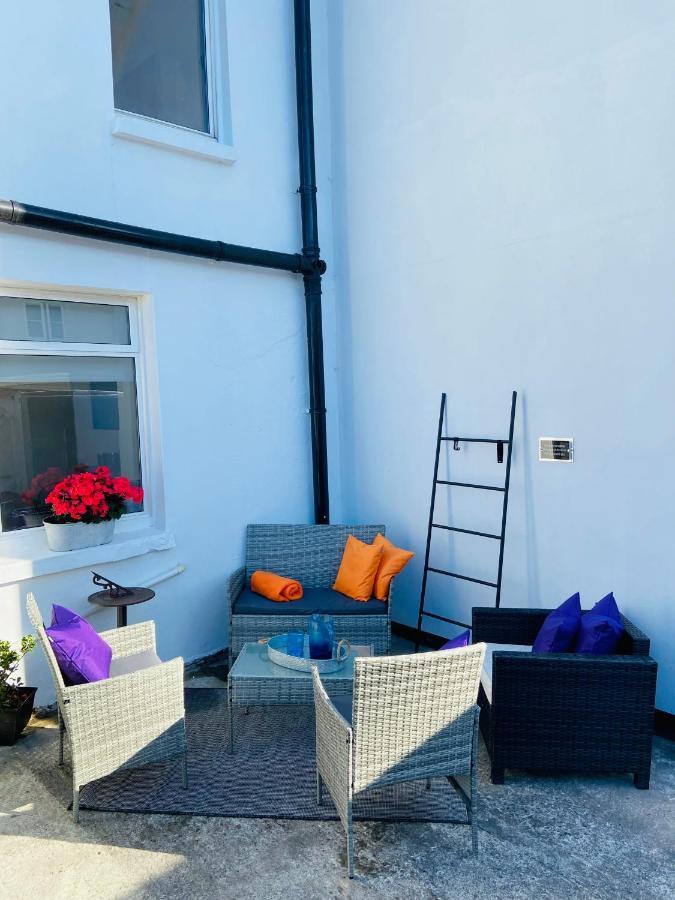 Funky Cozy Cottage With Outside Space Eastbourne Ngoại thất bức ảnh