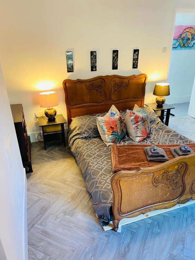 Funky Cozy Cottage With Outside Space Eastbourne Ngoại thất bức ảnh